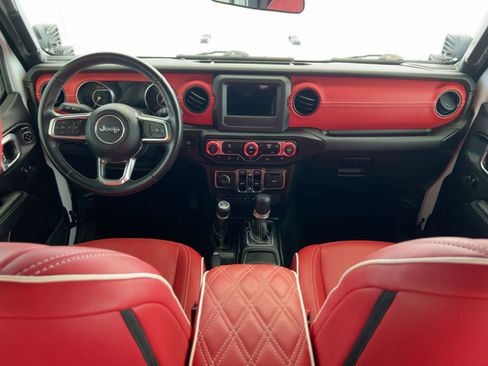 Used 2021 Jeep Wrangler Unlimited Sahara image 17