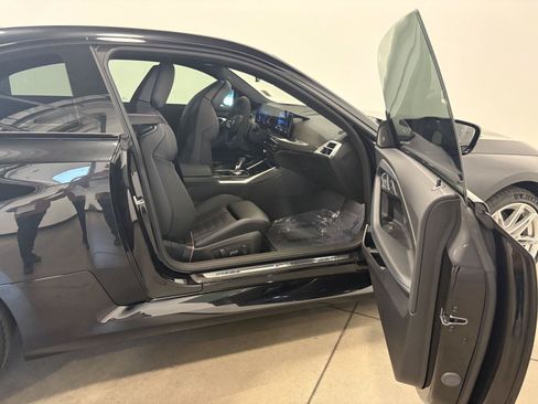 Used 2025 BMW M2 w/ Lighting Package RWD image 31