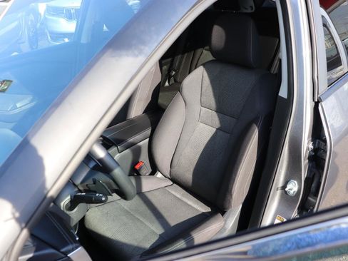Used 2024 Nissan Rogue SV FWD image 11