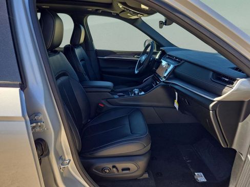 New 2026 Jeep Grand Cherokee Limited AWD/4WD image 29