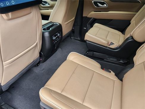 Used 2024 Chevrolet Tahoe Premier w/ Advanced Technology Package image 23