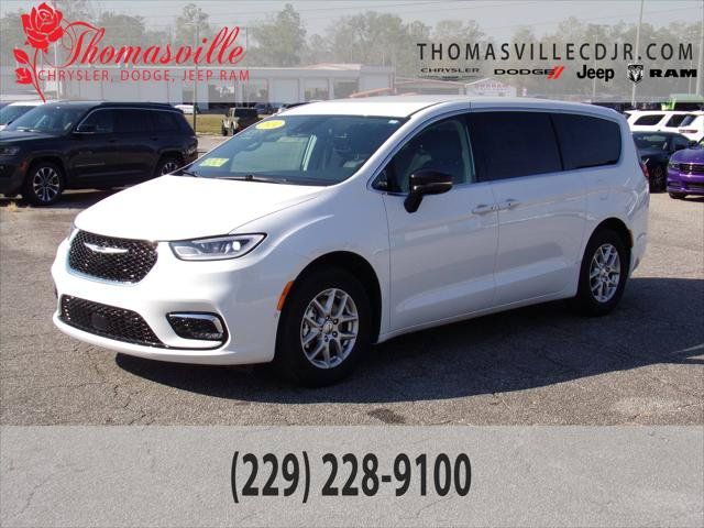 Certified 2024 Chrysler Pacifica Touring-L FWD image 1