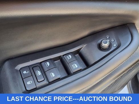 Used 2023 Jeep Grand Cherokee Altitude AWD/4WD image 18