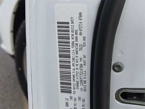 Used 2014 RAM 1500 Express image 26