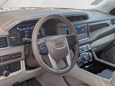 Used 2021 GMC Yukon Denali image 10