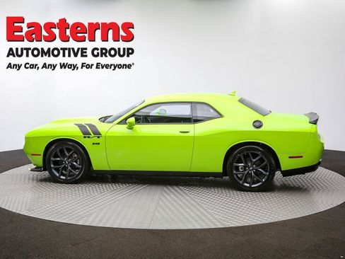 Used 2023 Dodge Challenger R/T w/ Plus Package image 59