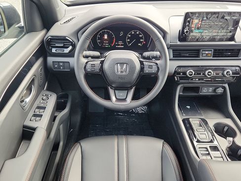 New 2025 Honda Pilot TrailSport image 7