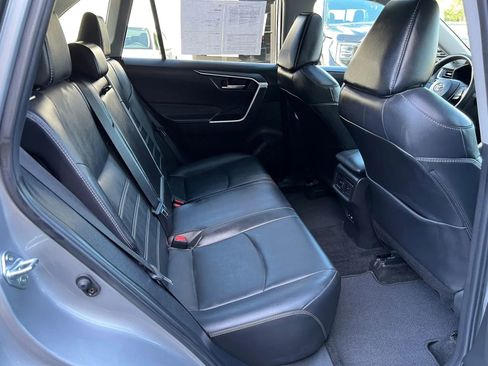 Used 2024 Toyota RAV4 XLE Premium FWD image 9
