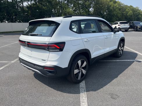 New 2025 Volkswagen Taos S image 34