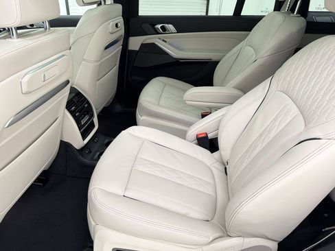 New 2026 BMW X7 M60i AWD/4WD image 14