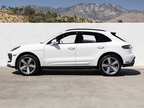 New 2026 Porsche Macan AWD/4WD image 2