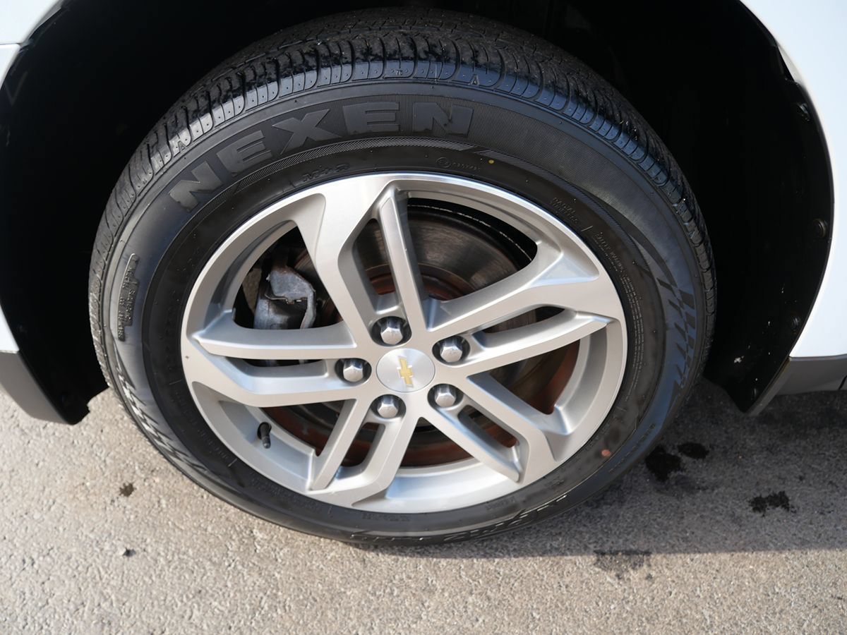 Used 2016 Chevrolet Equinox LTZ w/ Enhanced Convenience Package AWD/4WD image 34