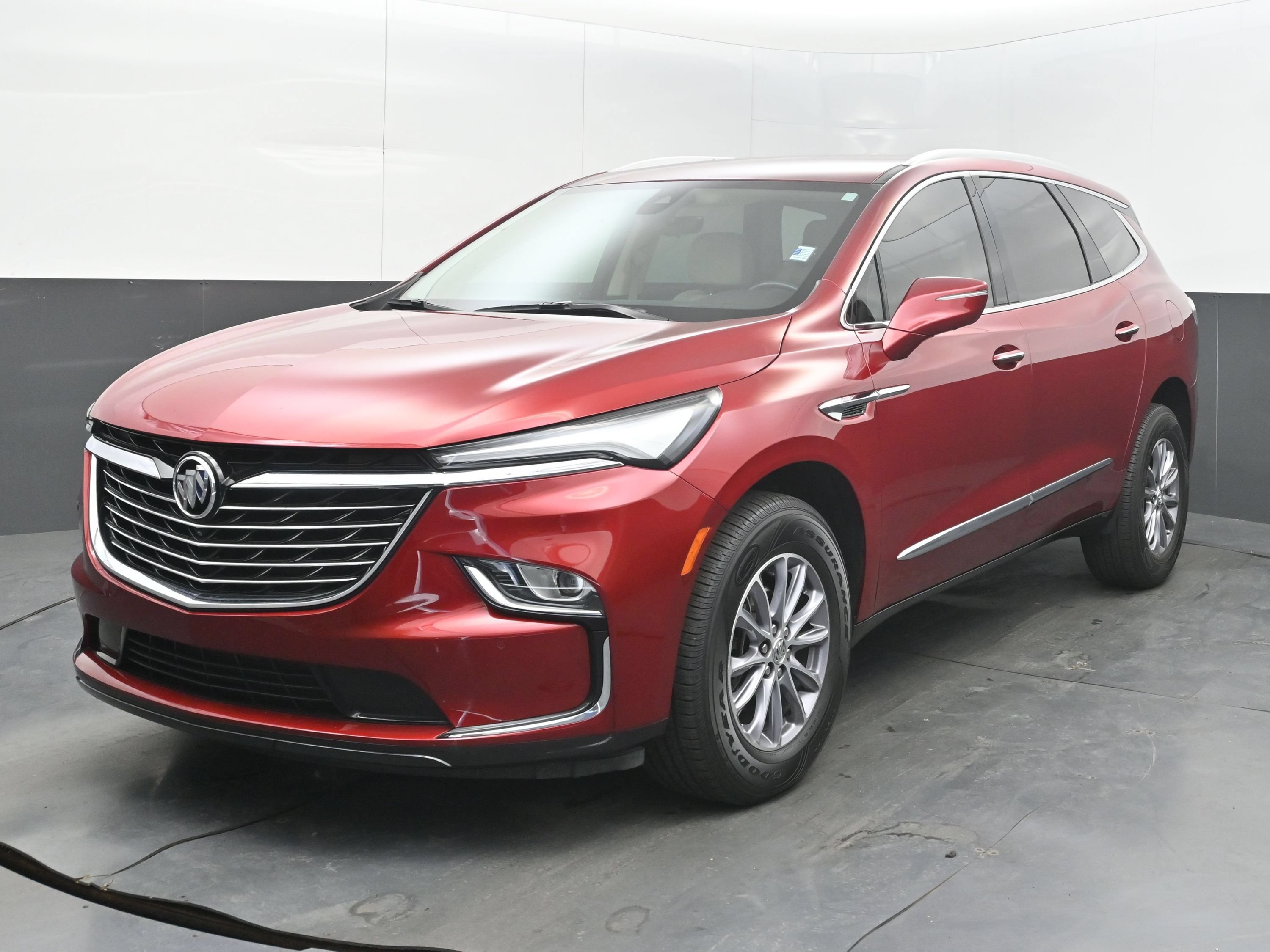 Certified 2024 Buick Enclave Essence w/ Technology Package FWD image 4