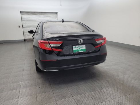 Used 2018 Honda Accord LX image 6