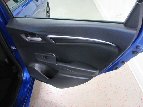 Used 2015 Honda Fit LX image 29