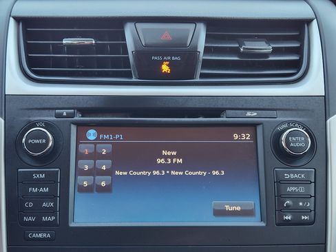 Used 2017 Nissan Altima 2.5 SL w/ 2.5 Technology Package image 16