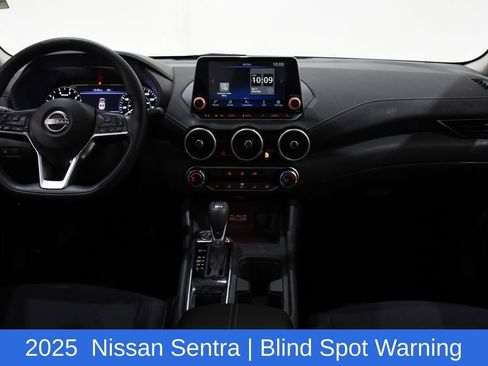 Used 2025 Nissan Sentra SV image 8