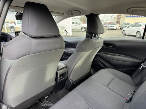 Used 2022 Toyota Corolla LE image 28