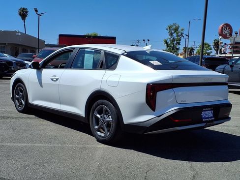 Used 2025 Kia K4 FWD image 6