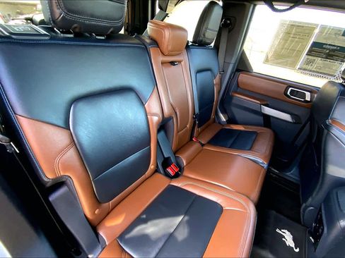 Certified 2022 Ford Bronco Outer Banks w/ Sasquatch Package image 18