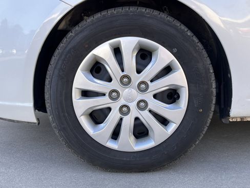 Used 2013 Kia Forte EX w/ Fuel Economy Pkg image 6