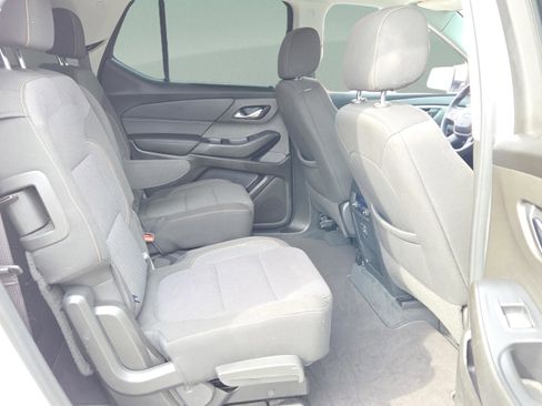 Certified 2021 Chevrolet Traverse LT image 29