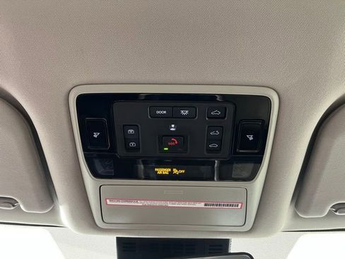 Used 2024 Toyota Grand Highlander XLE image 34