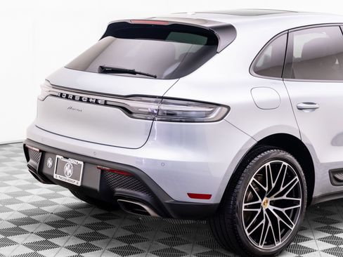 Certified 2026 Porsche Macan AWD/4WD image 35