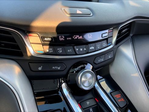 Certified 2025 Acura TLX w/ Technology Package image 33