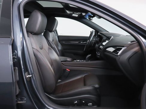 Used 2022 Cadillac CT5 Sport w/ Climate Package image 12