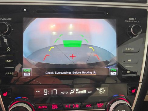 Used 2018 Subaru Outback 2.5i Limited AWD/4WD image 18