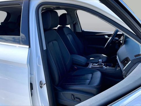 Used 2021 Audi Q5 2.0T Premium Plus w/ Premium Plus Package AWD/4WD image 9