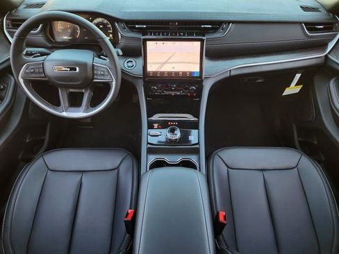 New 2025 Jeep Grand Cherokee L Limited w/ Black Appearance Package image 21