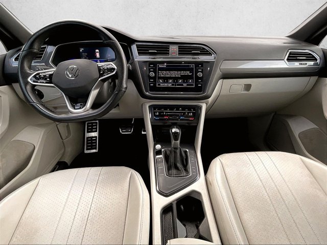 Used 2023 Volkswagen Tiguan SE R-Line FWD image 15