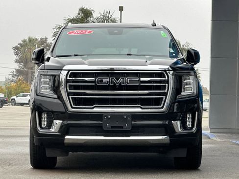 Used 2023 GMC Yukon XL SLT w/ SLT Premium Package image 8