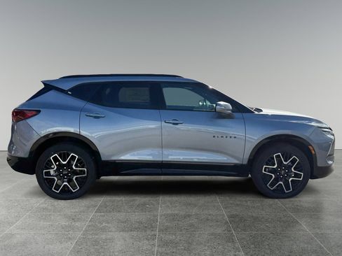 New 2025 Chevrolet Blazer RS w/ Driver Confidence II Package image 6