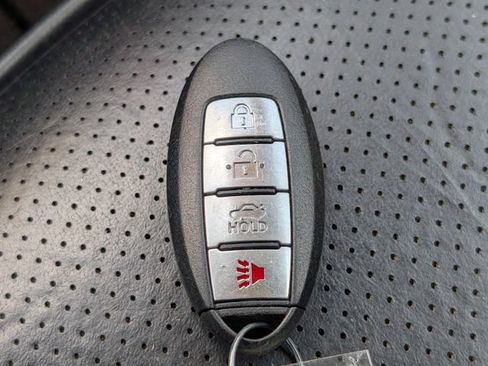 Used 2015 Nissan Sentra SL FWD image 26