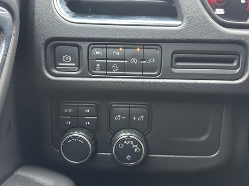 Used 2021 Chevrolet Tahoe Premier image 36