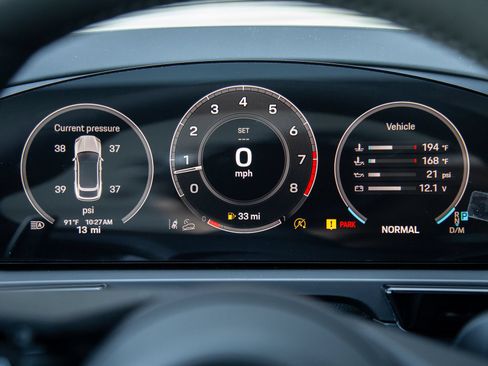 New 2026 Porsche Cayenne S AWD/4WD image 17