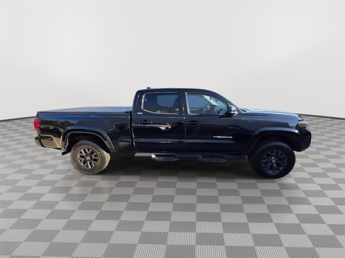 Used 2020 Toyota Tacoma SR5 image 4