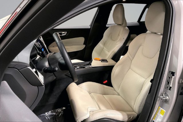Certified 2025 Volvo V60 B5 Cross Country Ultra AWD/4WD image 27