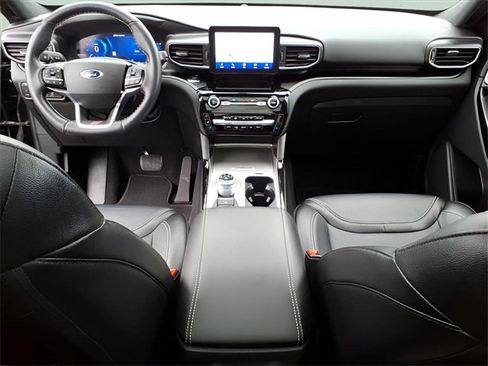 Used 2022 Ford Explorer ST w/ Equipment Group 401A image 27