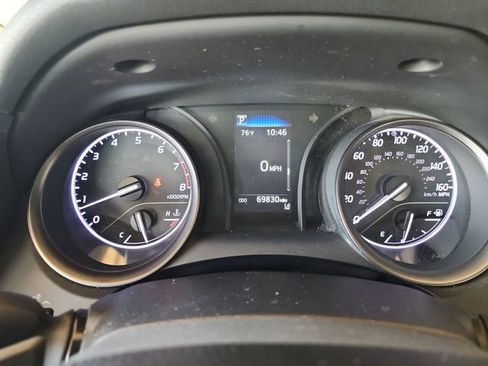 Used 2022 Toyota Camry SE image 15