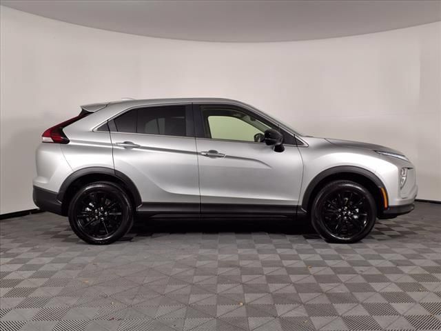 Used 2025 Mitsubishi Eclipse Cross LE AWD/4WD image 27