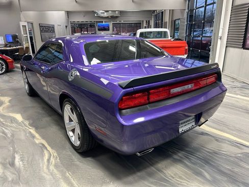 Used 2010 Dodge Challenger SRT8 w/ SRT Option Group II image 32