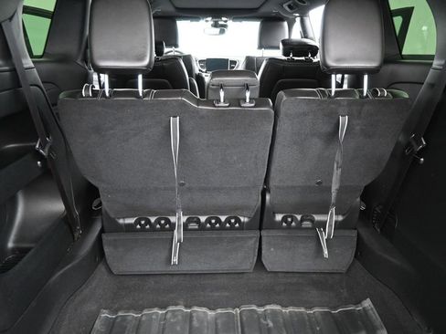 Used 2025 Chrysler Pacifica Select image 31