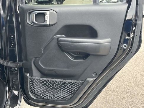 Used 2019 Jeep Wrangler Unlimited Sport S image 22