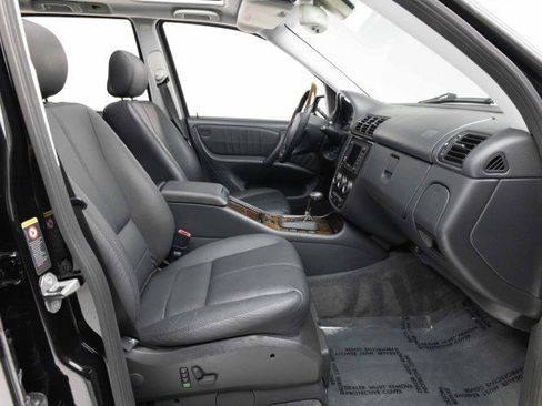 Used 2002 Mercedes-Benz ML 55 AMG 4MATIC image 26