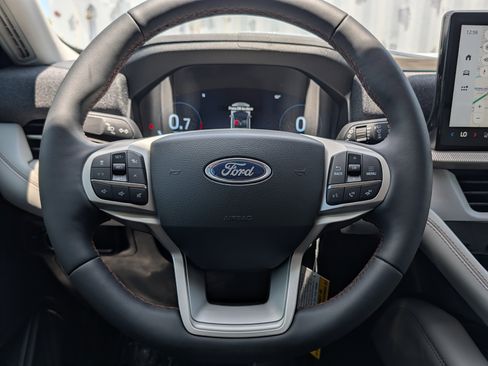 New 2026 Ford Explorer Active w/ Active Comfort Package AWD/4WD image 29