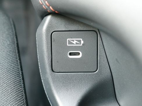 Used 2025 Honda HR-V Sport image 22
